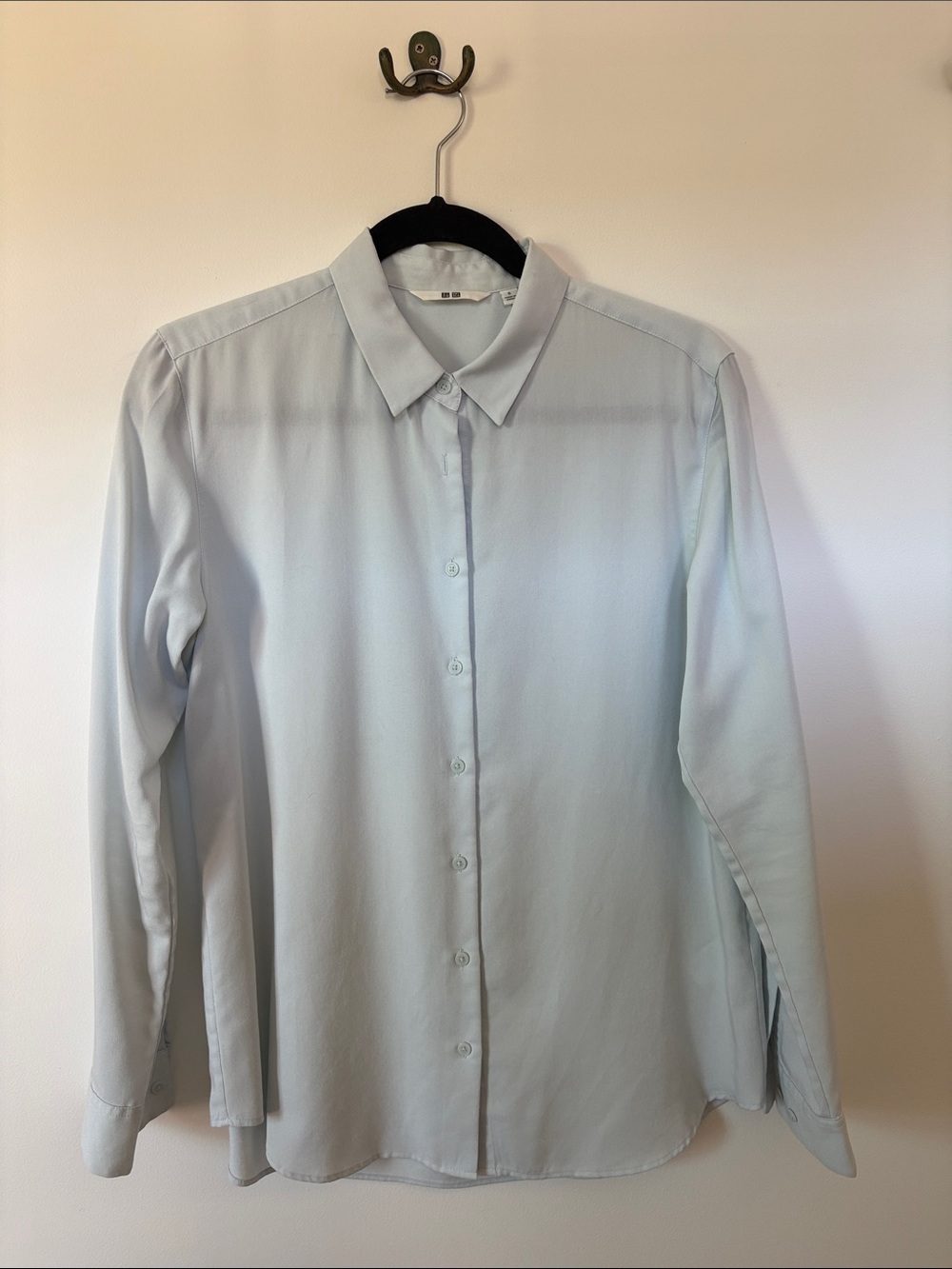 Uniqlo Light Blue Long-Sleeve Button up